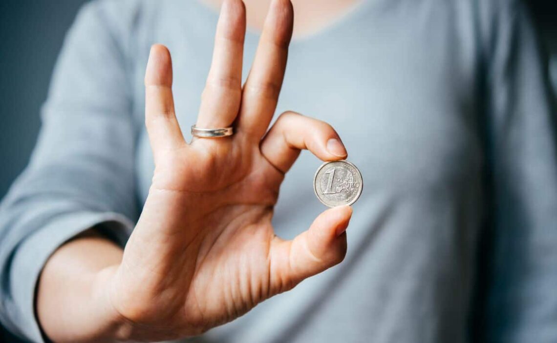 moneda euro valor numismática dinero sello fallo timbre