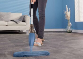 Mopa con pulverizador de Lidl para la limpieza del suelo