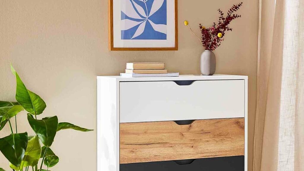 El mueble auxiliar de Lidl con cajones y diseño atemporal