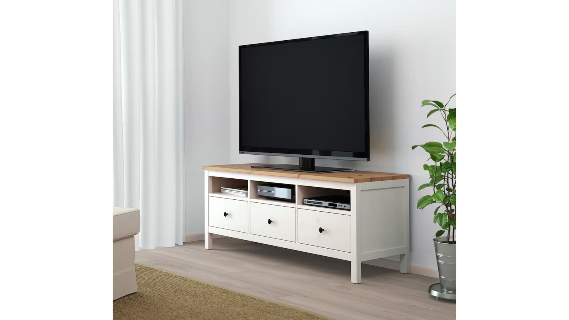 IKEA rebaja el mueble para la TV más vendido