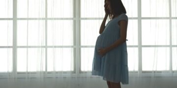 mujer embaraza estrés autismo obesidad