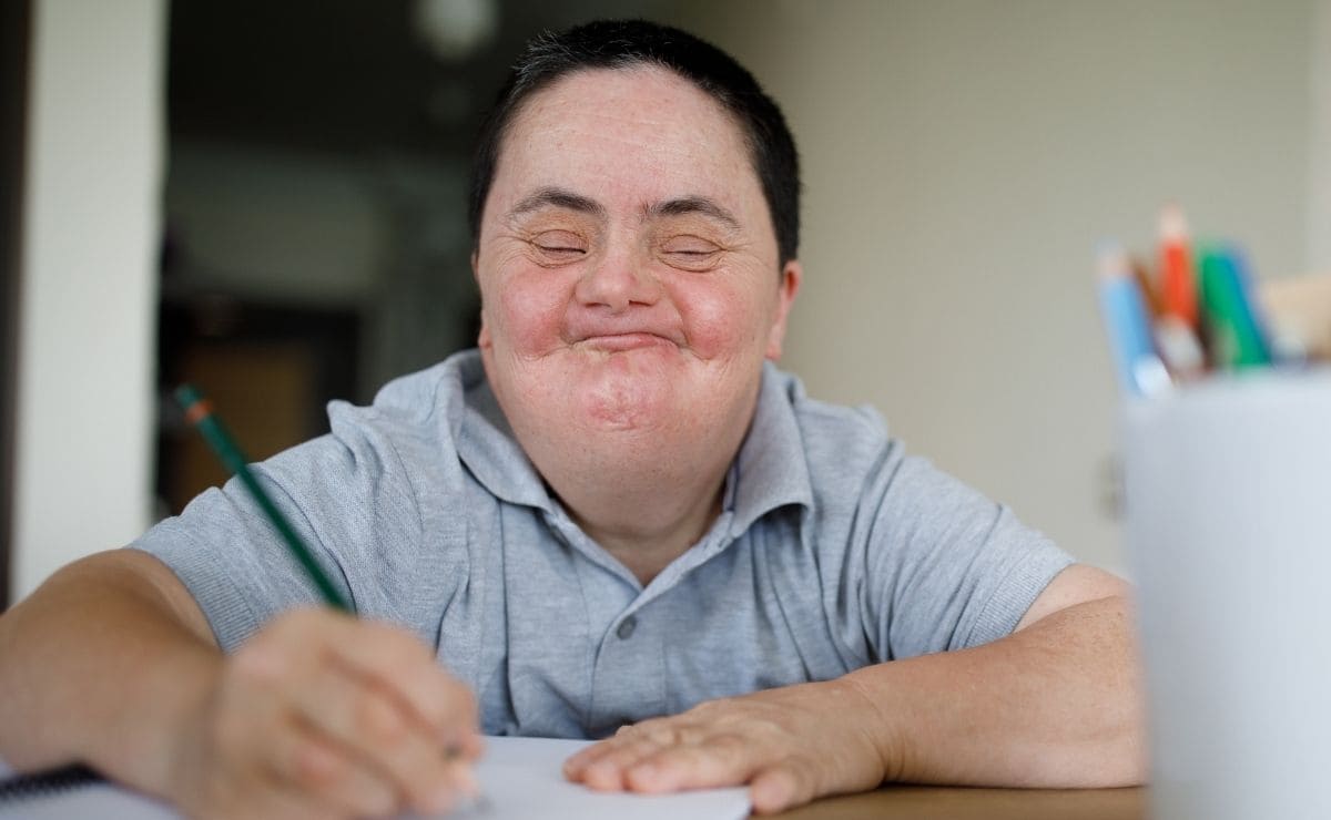 Las mujeres con discapacidad tienen 3.000 euros anuales menos respecto a los varones con discapacidad