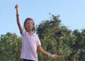 Inés, de 11 años, ha sido expulsada de su campamento