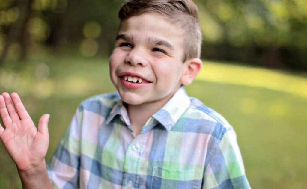 Niño con una enfermedad rara