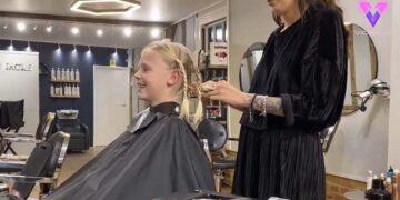 Kit Porritt, de nueve años, decidió dejarse crecer el pelo durante 18 meses en secreto
