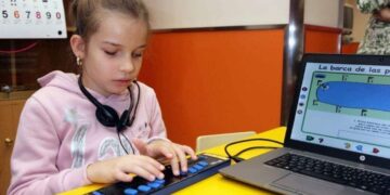 ONCE y Kiabi se alían a favor de la formación de niños ciegos