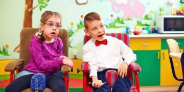 Niños con discapacidad intelectual en un centro de educación especial