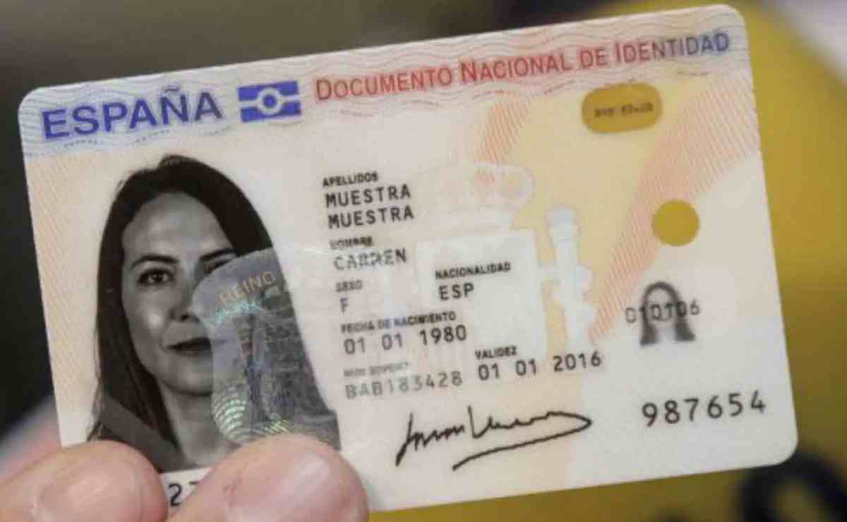 nuevo dni españa documento nacional identidad carné