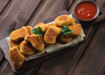 Nuggets de elote con espirulina 