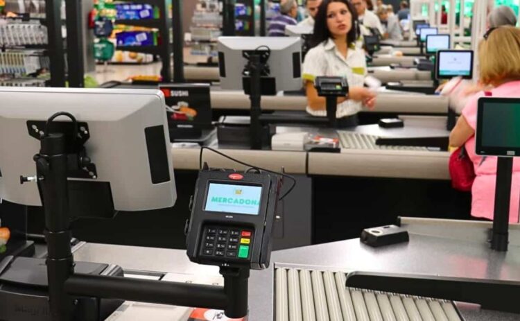 Cuál es el máximo de dinero en efectivo con el que puedes pagar en supermercados