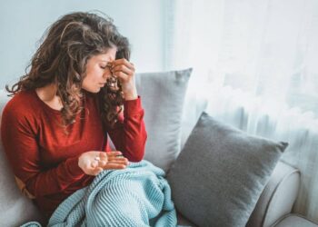 paracetamol ibuprofeno medicamento pastilla salud cabeza dolor salud