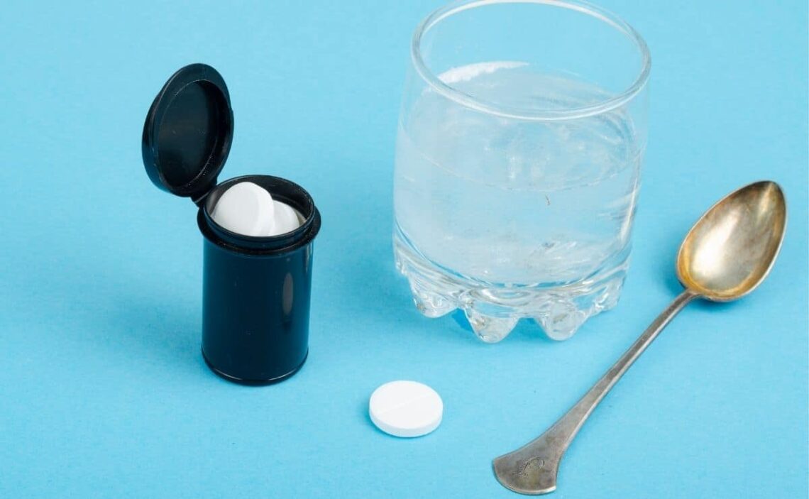 Paracetamol medicamento efervescente agua salud doctor médico