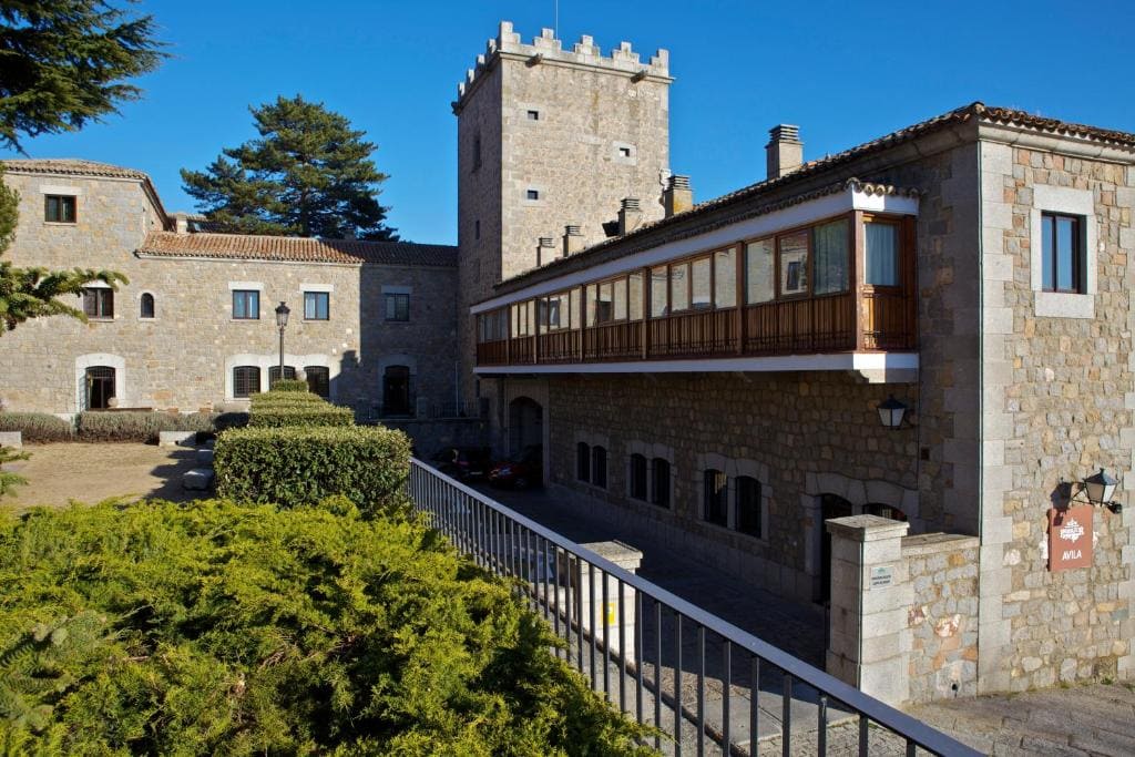 Este es el más antiguo de los Paradores de Turismo de España - impresionante palacio del siglo XVI