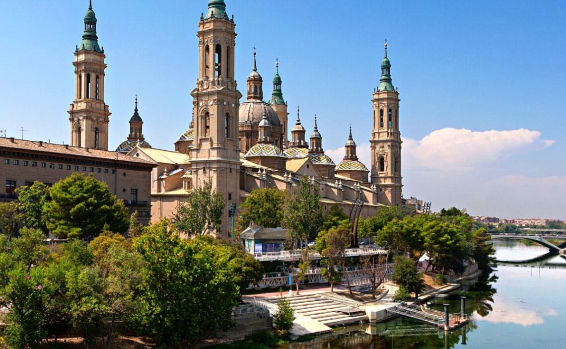 Paradores de Turismo de España lanza ofertas de empleo en Madrid