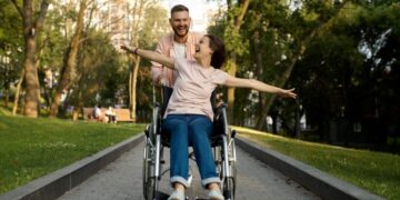 pareja discapacidad silla de ruedas declaracion de la renta agencia tributaria