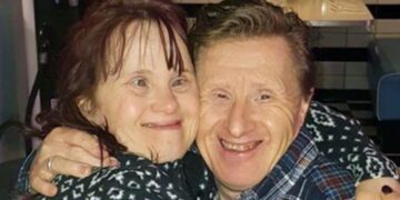 Maryanne y Tommy Pilling, ambos con síndrome de Down. llevan 25 años casados
