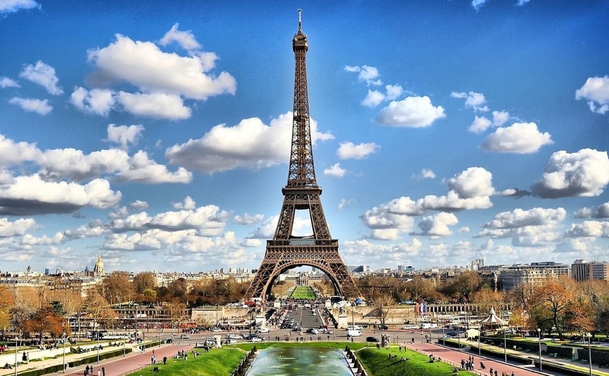 La torre Eiffel, uno de los monumentos más populares de París
