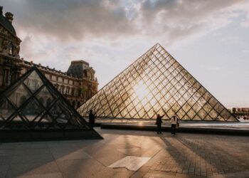 Museo del Louvre, uno de los emblemas de París Viajes CArrefour
