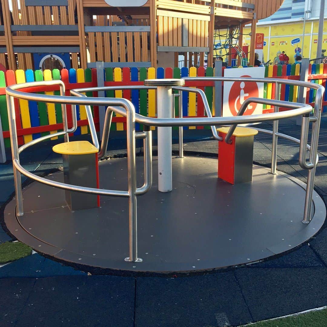Parque infantil adaptado Luzshopping