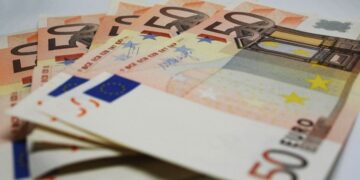 El IMSERSO explica como puedes cobrar 3.300 euros más con la pensión no contributiva