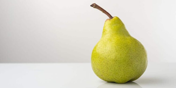 pera fruta piel cáscara beneficios salud dieta fibra digestión microbiota