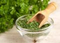 El perejil es un alimento saludable perfecto para la salud de los riñones