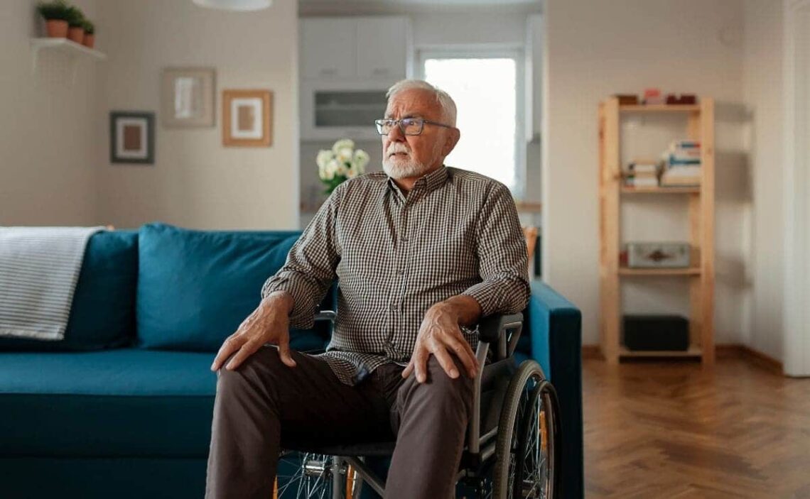 persona con discapacidad en silla de ruedas Comunidad de Madrid