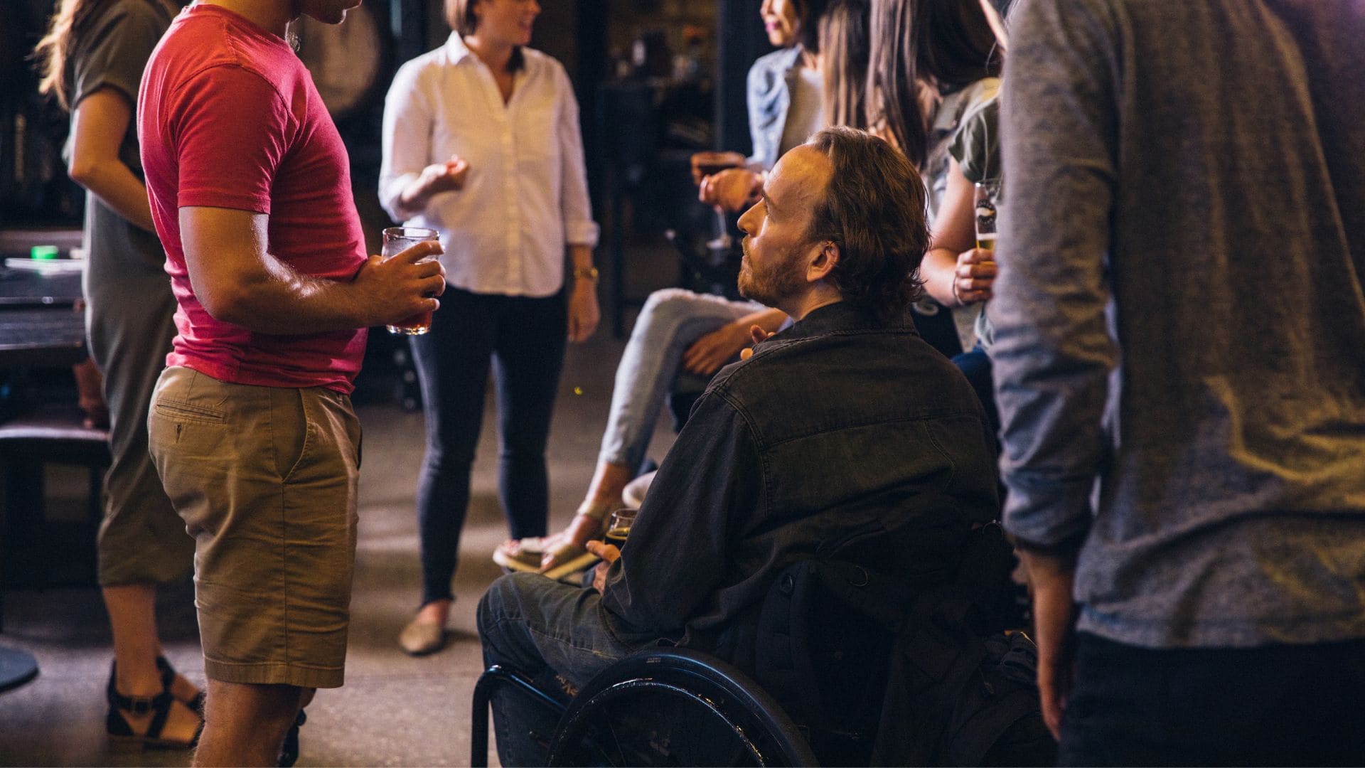 2 de cada 3 personas con discapacidad sienten falta de empatía social cuando salen de fiesta