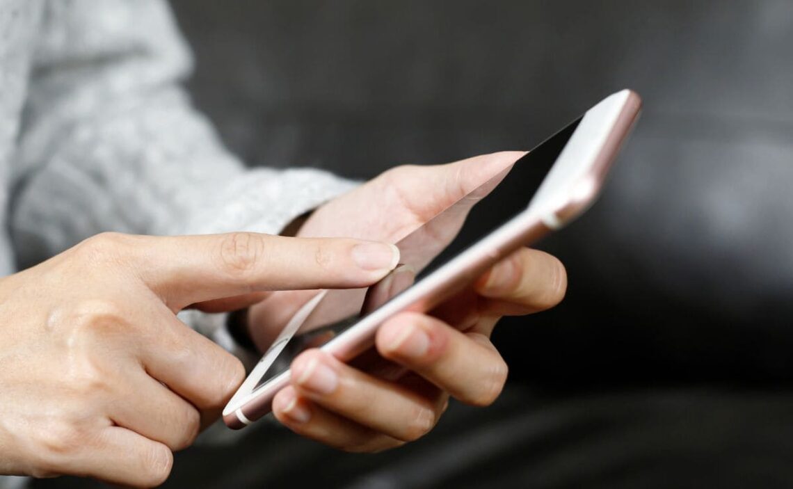 El Centro de Emergencias Sanitarias 061 desarrolla una aplicación móvil gratuita para personas sordas de Andalucía