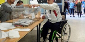 ¿Cómo tratar a una persona con discapacidad a la hora de votar en las elecciones?