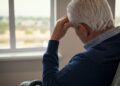 Persona mayor con Alzheimer