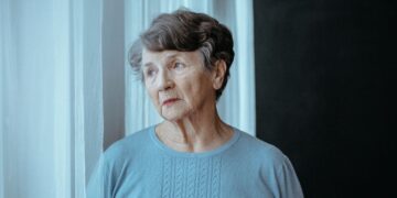persona mayor con Alzheimer
