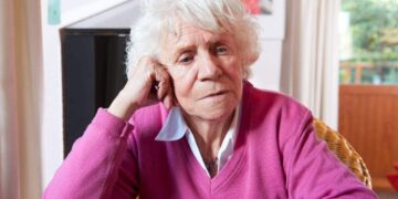 Persona mayor usuaria de los Servicios Sociales del IMSERSO