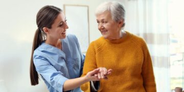 La Comunidad de Madrid recoge toda la información relativa a la dependencia en una guía