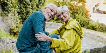 Personas mayores durante un viaje de turismo del Instituto de Mayores y Servicios Sociales, conocido como IMSERSO
