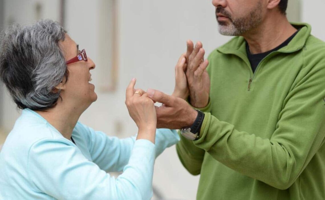 persona sordociega huelva