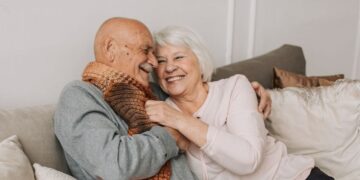 Personas mayores que disfrutan de los servicios sociales del IMSERSO