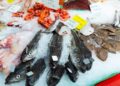 Para saber si un pescado es fresco debe presentar un aspecto brillante y colorido