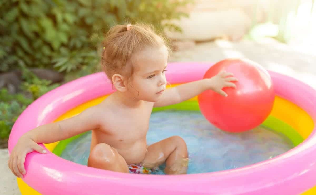 Una piscina en la terraza es una buena opción para el verano