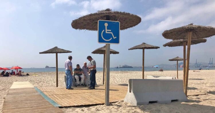 Playa adaptada para personas con discapacidad