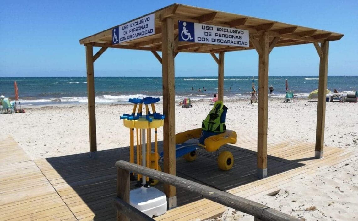 Playa de Almería destinada para personas con discapacidad o movilidad reducida