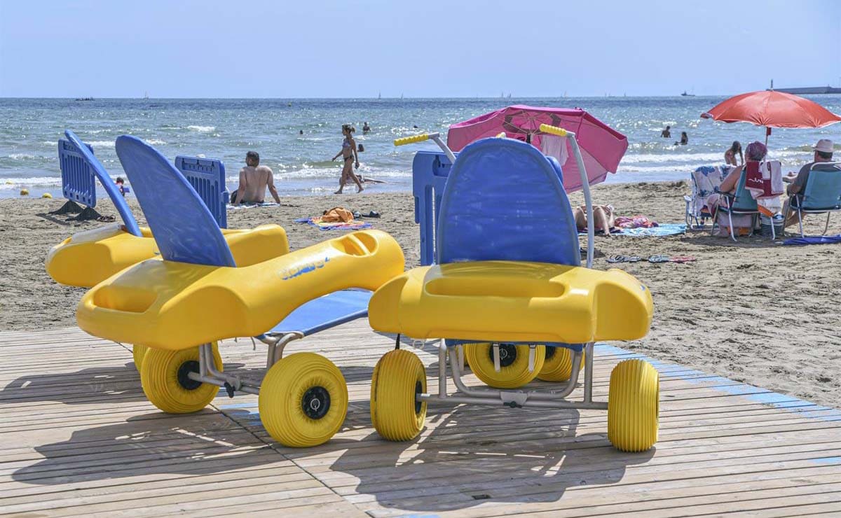 playa del Cabanyal de Valencia baño accesible