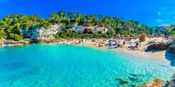 Playa situada en la isla de Mallorca, destino que oferta Carrefour Viajes