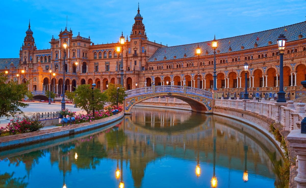 Sevilla es una de las ciudades que se pueden visitar con los viajes del IMSERSO