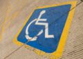 plaza persona con movilidad reducida discapacidad