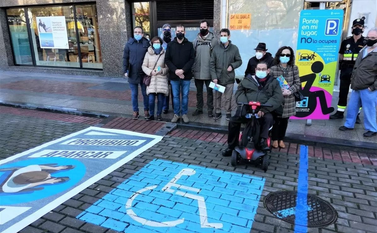 plaza reservada para personas con movilidad reducida PMR Logroño