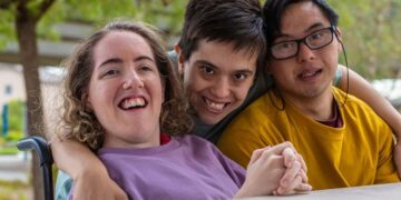 Plena Inclusión lanza un diccionario en lectura fácil de empleo personalizado para personas con discapacidad
