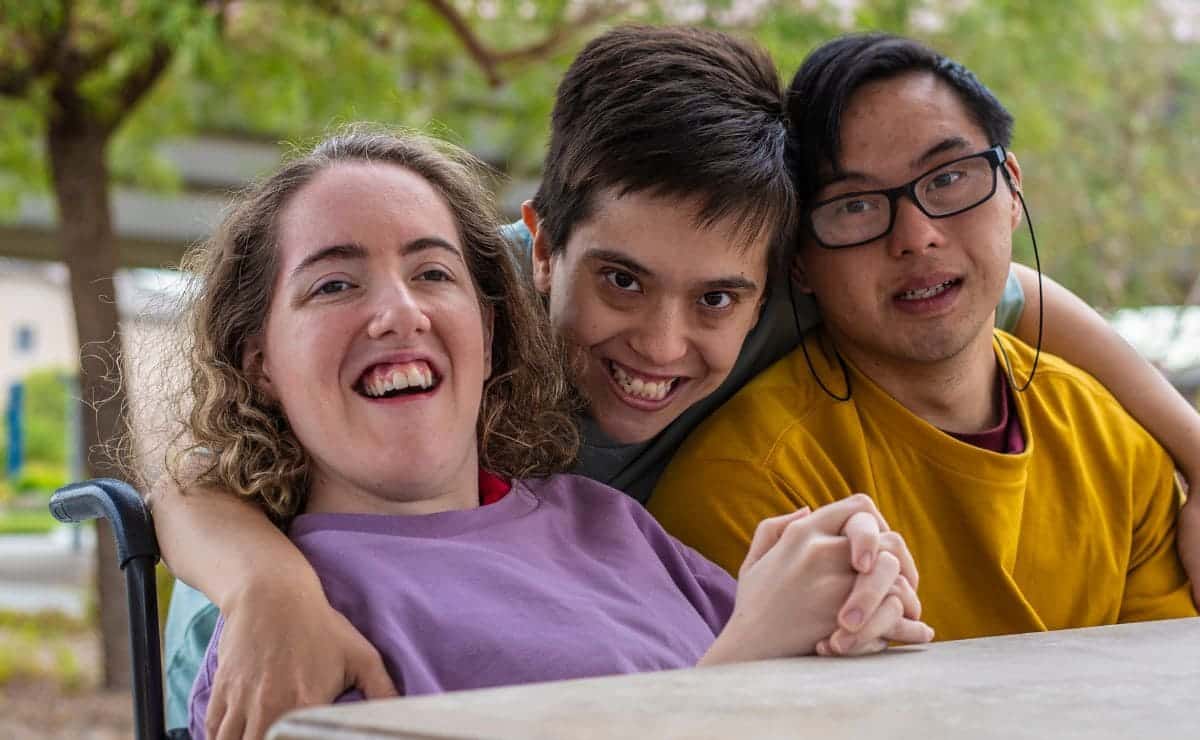 Plena Inclusión lanza un diccionario en lectura fácil de empleo personalizado para personas con discapacidad
