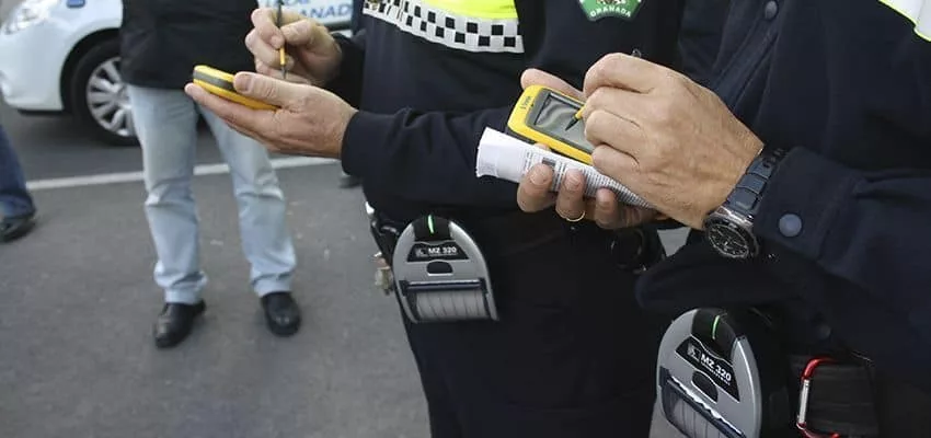 LA POLICÍA MUNICIPAL DE MADRID IMPUTA A 23 PERSONAS POR FALSIFICACIÓN DE TARJETAS DE ESTACIONAMIENTO PMR