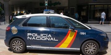 Coche de la policía nacional